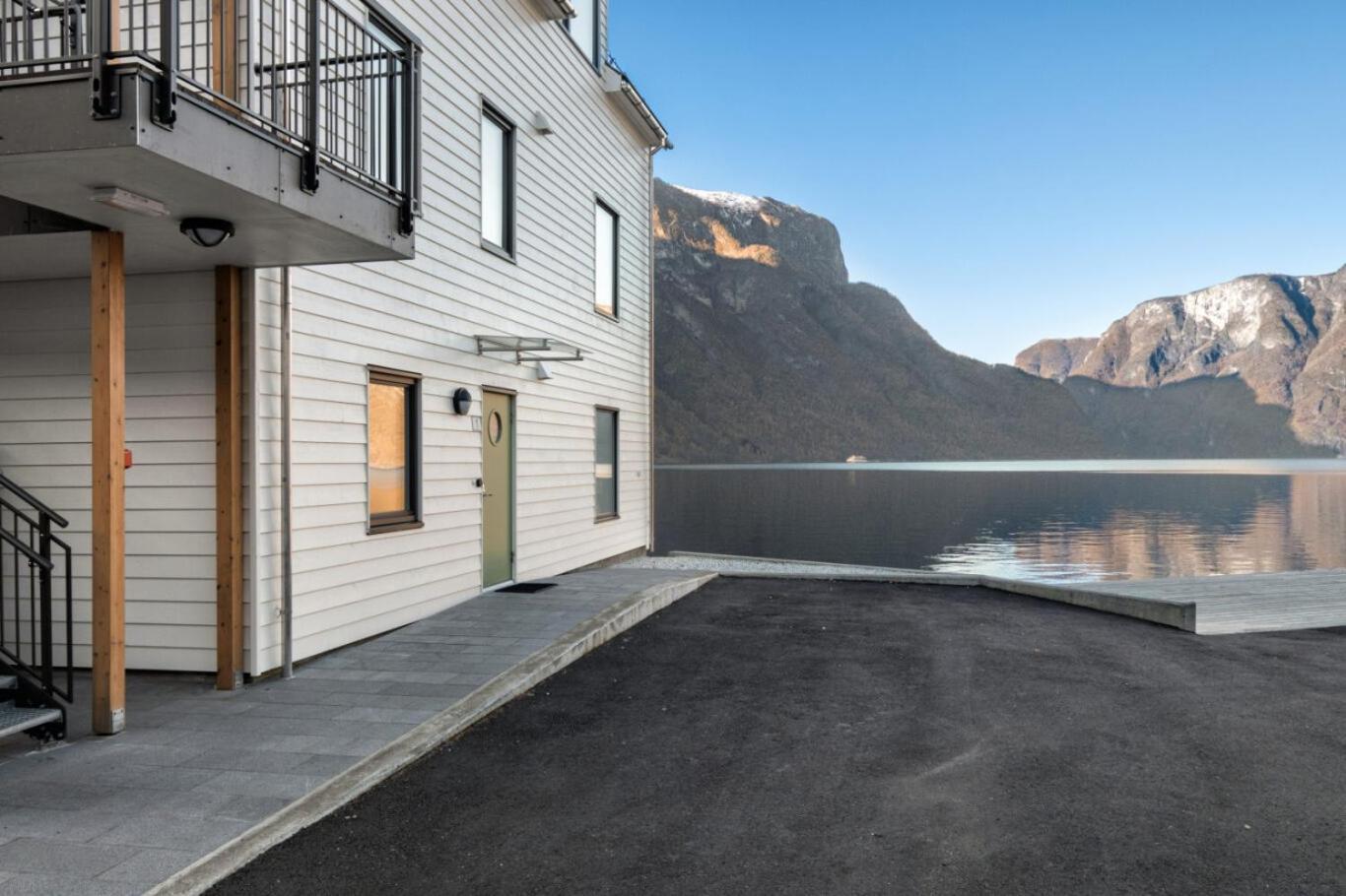 Wangen Apartments As Aurland Exterior photo